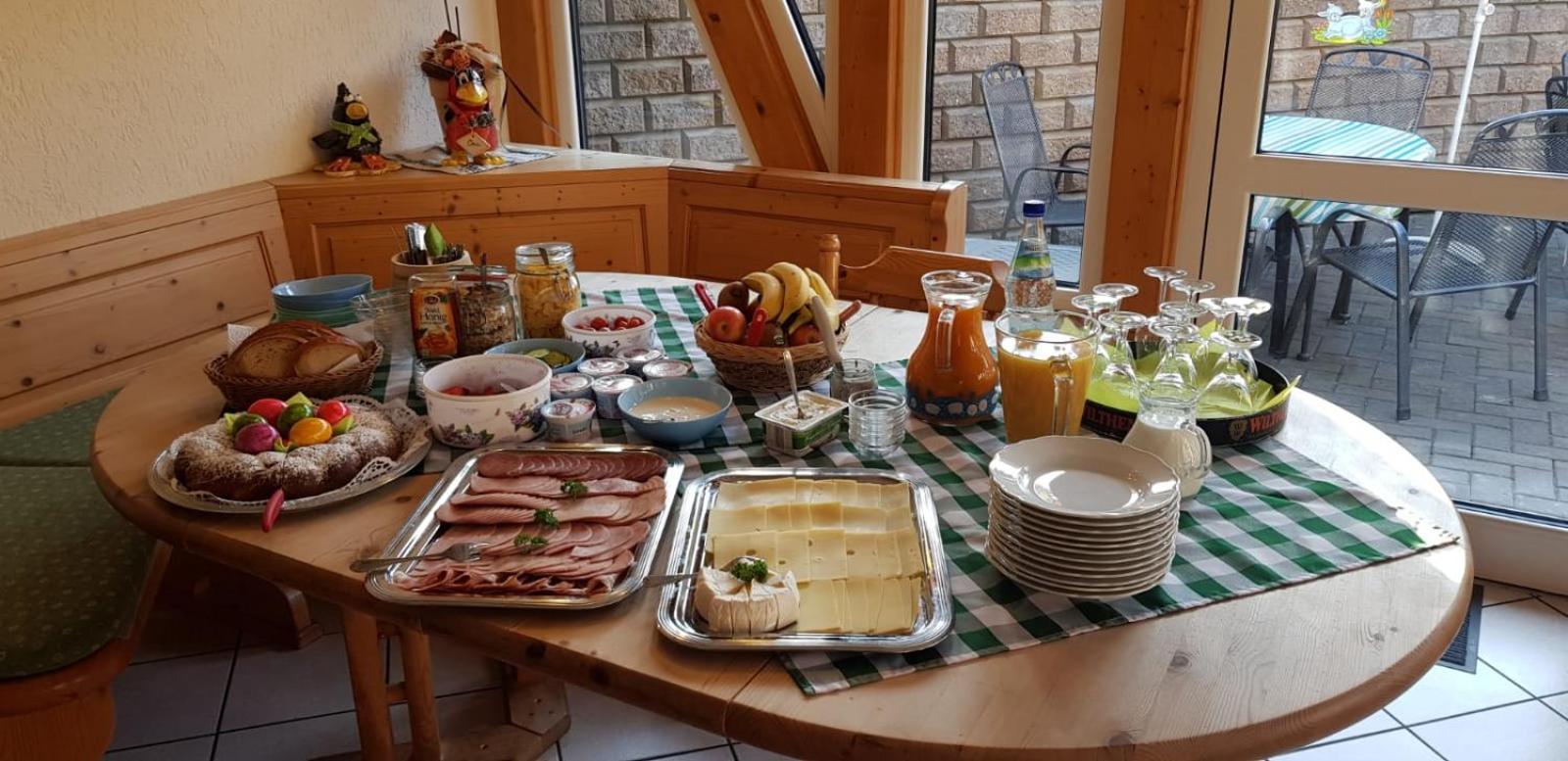 Cafe & Pension Carmen Броттероде Екстер'єр фото